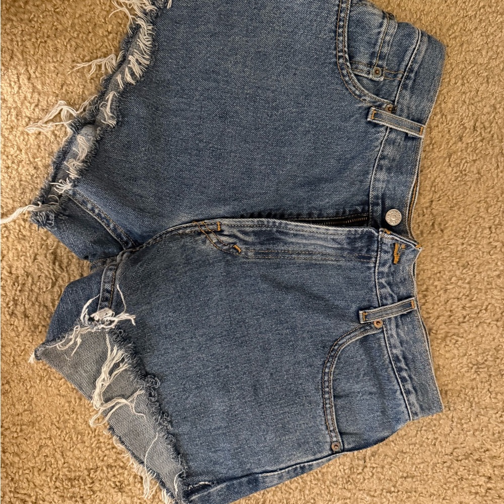 Levi's